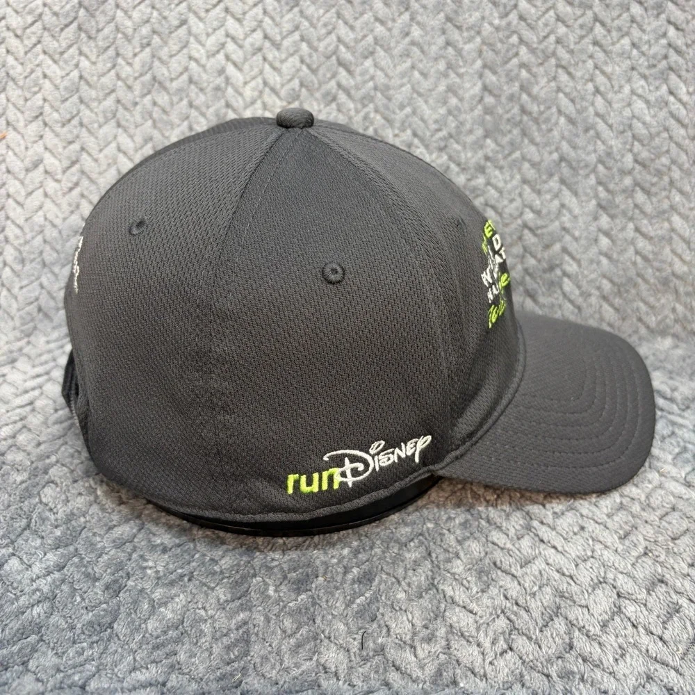 Disney Parks 2017 Wine & Dine Half Marathon Mickey Mouse Gray Hat Cap 0741